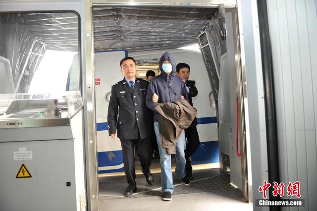 猎狐2015中国警方首次从希腊成功引渡经济犯罪嫌疑人