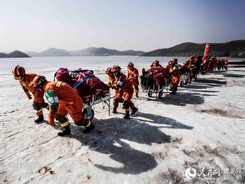 黑龙江省消防救援总队举行跨区域地震救援48小时实战拉动演练（组图）