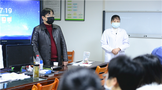 【湖北】荆门市第二人民医院15名护士驰援疫情一线