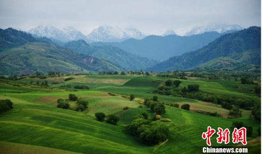 天山深处建丝绸之路木垒菜籽沟艺术家村落