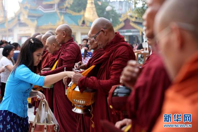缅甸喜迎缅历新年 缅甸喜迎缅历新年