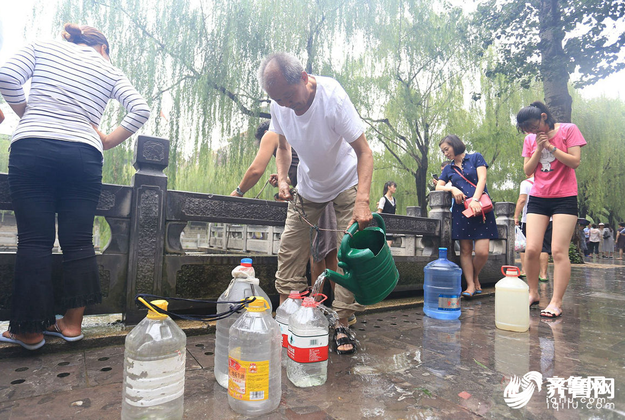【齐鲁大地-文字列表】【走遍山东-济南】（页面标题）央广新闻纵横聚焦济南（内容页标题）央广新闻纵横聚焦济南：泉水边的柴米油盐