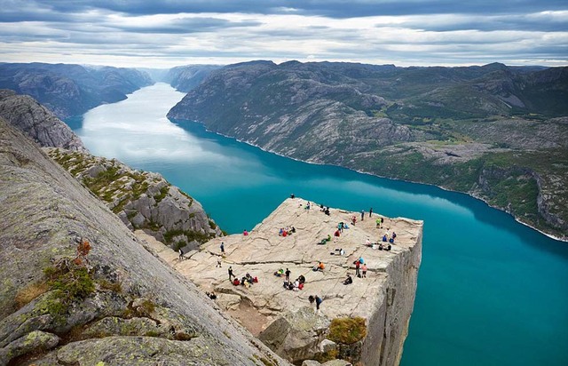 世界最惊险的十大风景图片