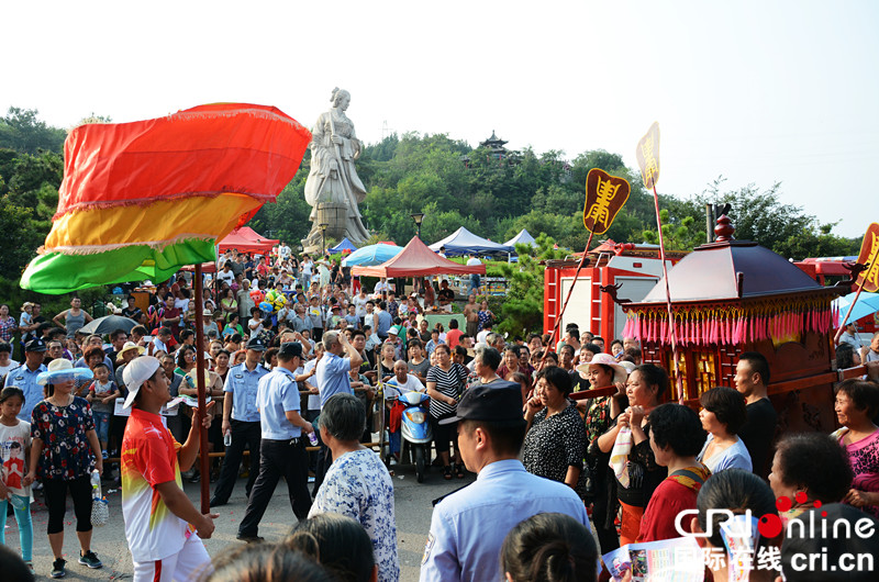 淄博博山文姜庙会：“孝文化”的香火传承_fororder_图为文姜庙会活动现场_副本