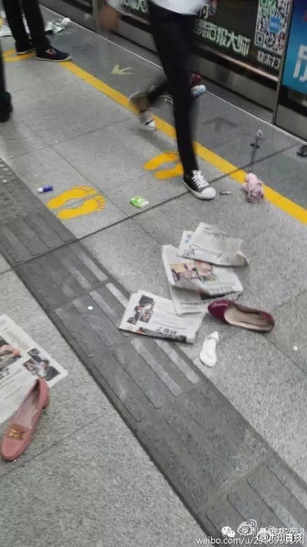 深圳地鐵乘客暈倒引發踩踏事故：12人受傷