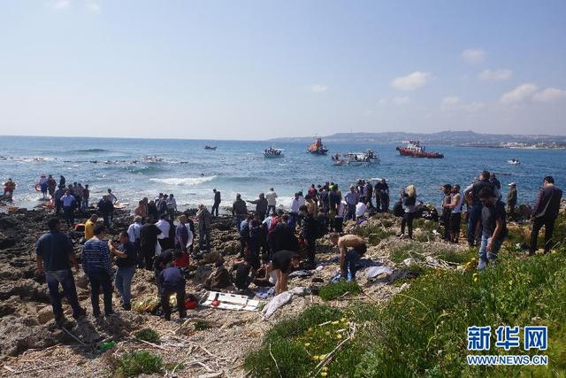 载约200人非法移民船在希腊海域沉没