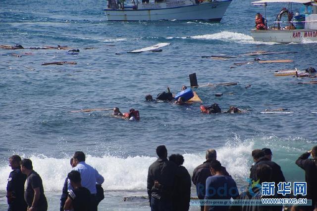 载约200人非法移民船在希腊海域沉没