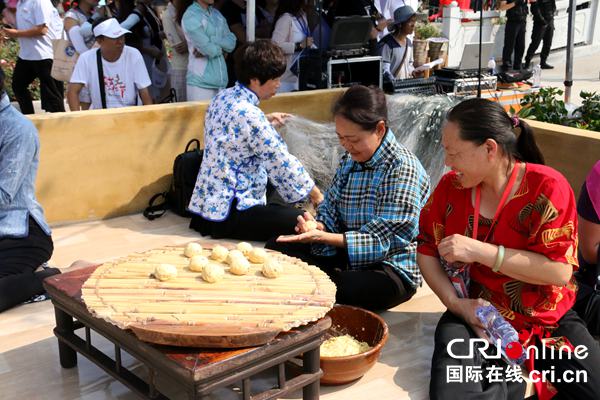第八届葫芦岛•龙港国际葫芦文化节拉开帷幕