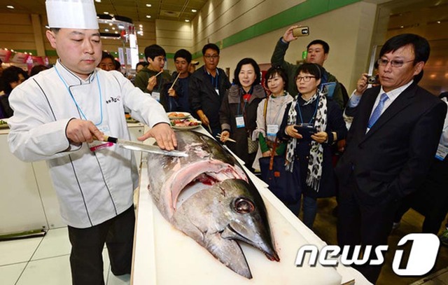 首尔水产品展览会落幕 海鲜美食精彩亮相（组图）