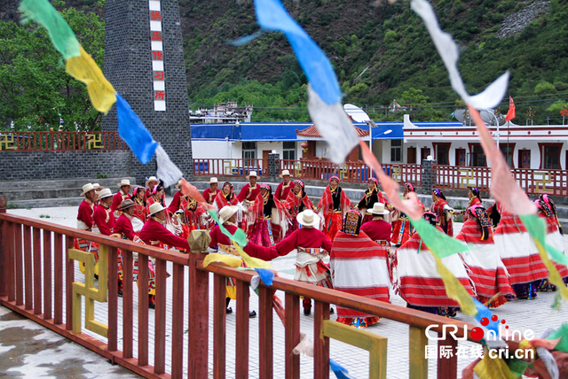 嘉绒藏族的艺术瑰宝:马奈锅庄 嘉绒藏族的艺术瑰宝:马奈锅庄