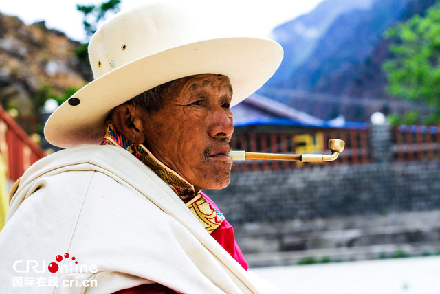 嘉绒藏族的艺术瑰宝:马奈锅庄 嘉绒藏族的艺术瑰宝:马奈锅庄
