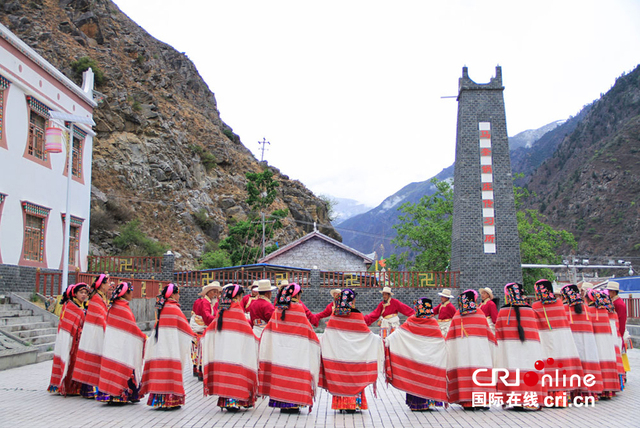 嘉绒藏族的艺术瑰宝:马奈锅庄 嘉绒藏族的艺术瑰宝:马奈锅庄