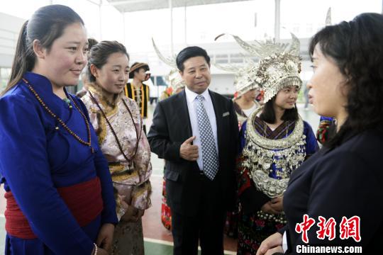 台湾原住民走进贵州校园交流民族文化传承