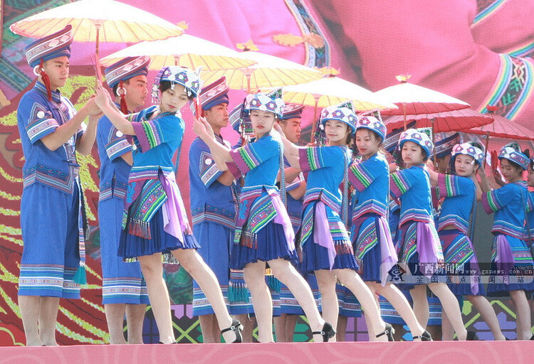 广西罗城举办第四届仫佬族依饭文化旅游节-国际在线