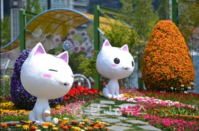 韩国花卉博览会开幕 一亿朵鲜花绚丽绽放