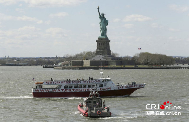 纽约自由女神像附近现可疑包裹 游客被疏散