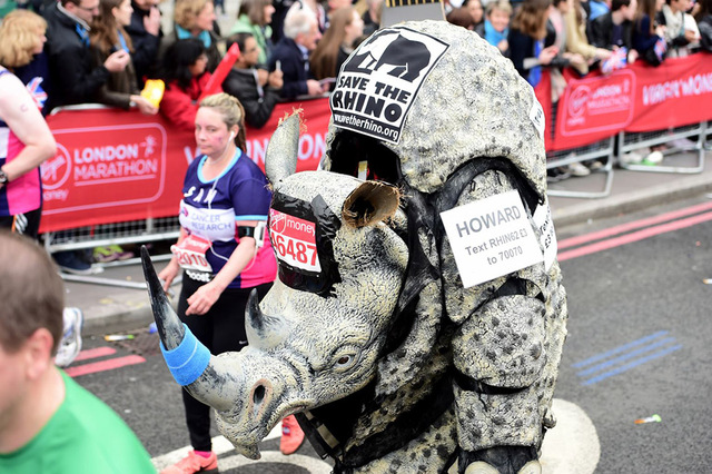 倫敦馬拉松賽奇葩裝扮搞怪登場