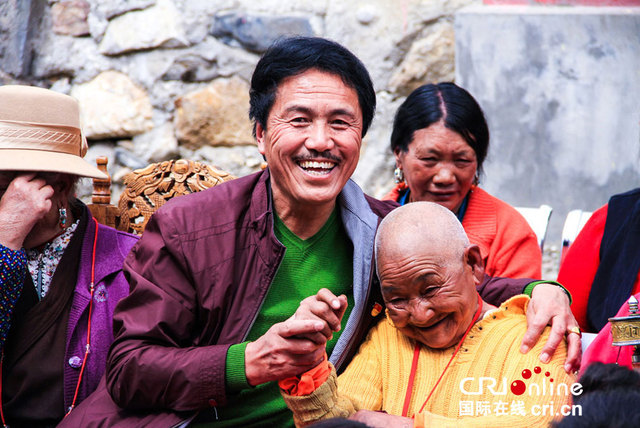 一句承诺 19年守护 汉藏“父子”情温暖高原