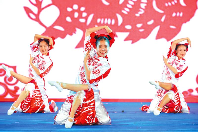 第七届“青秀杯”舞蹈大赛开始报名啦    参赛舞种多元化 原创作品可加分