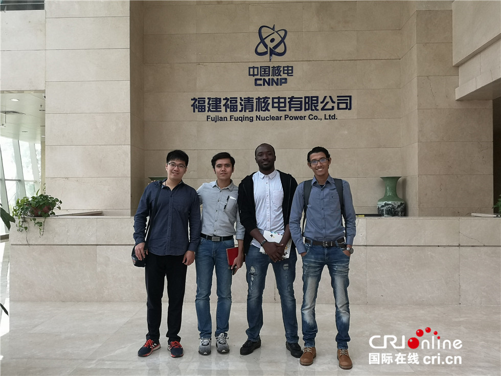 图片默认标题_fororder_福清核电公司大厅合影