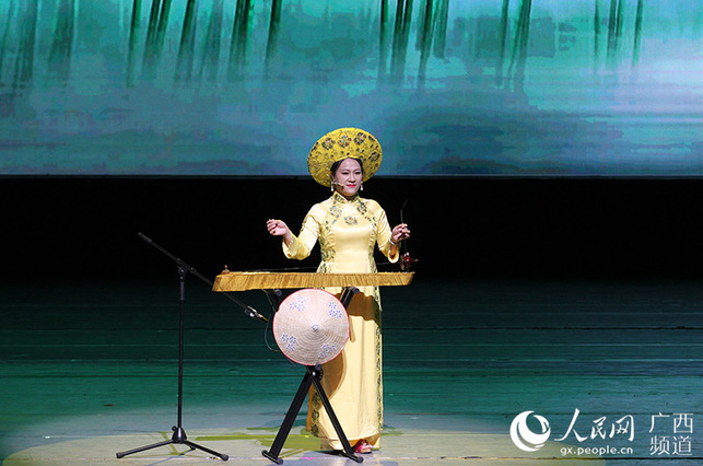 优美的越南独弦琴乐曲图片
