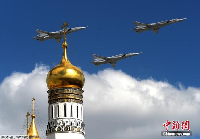 俄罗斯空军参加胜利日阅兵彩排