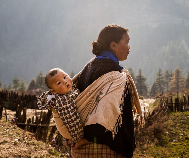 攝影師出售尼泊爾魅力風光照 籌款援助地震災民