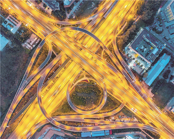 武汉光谷立体交通面貌焕新