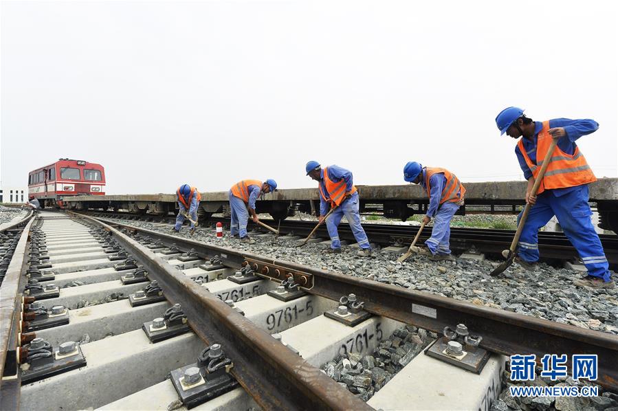 天津地鐵1號線東延工程實現全線軌道貫通