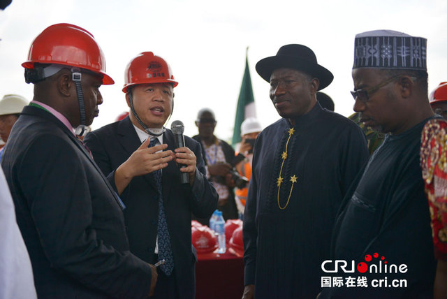 尼日利亚总统乔纳森视察中非建设尼日利亚有限公司阿布贾城铁项目