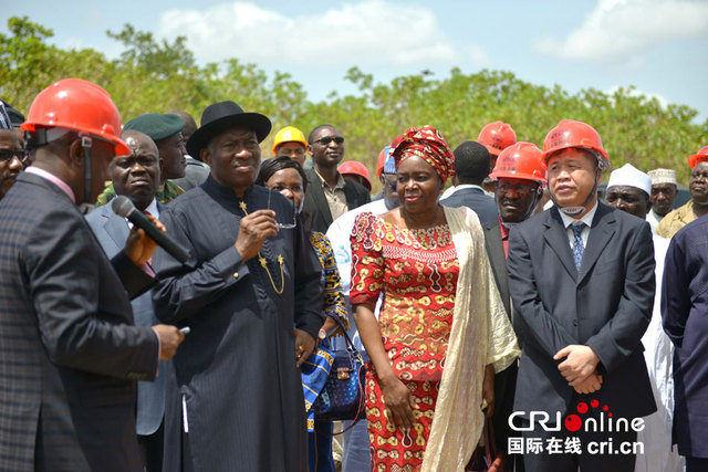 尼日利亚总统乔纳森视察中非建设尼日利亚有限公司阿布贾城铁项目