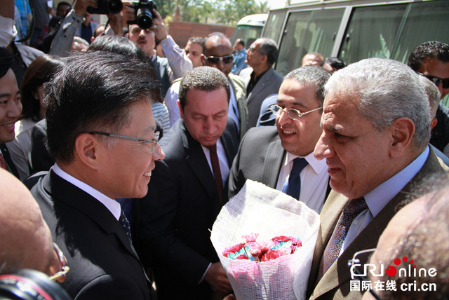 埃及总理马赫莱卜考察中埃苏伊士经贸合作
