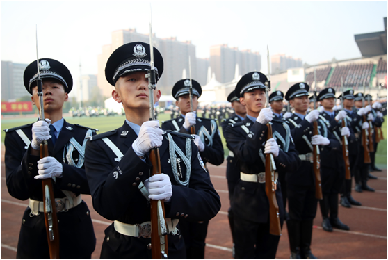 宇通護航全國交警系統實戰大練兵比武競賽 軍警産品實力亮相