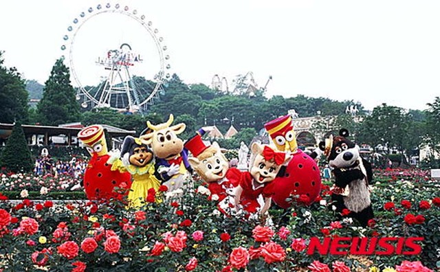 韓國“玫瑰花慶典”開幕 遊客感受花海浪漫