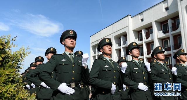 中国三军仪仗队进行红场阅兵前训练
