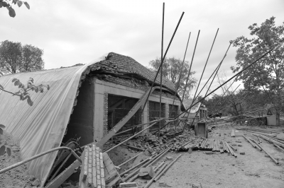 北京延庆在建楼房坍塌致2死3伤 或因设计不合理 北京延庆在建楼房坍塌致2死3伤 或因设计不合理