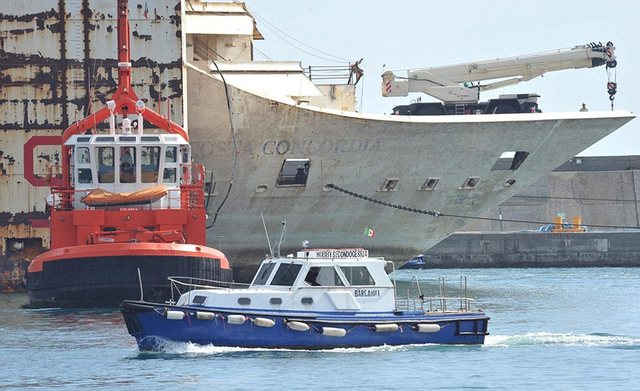 意大利倾覆邮轮残骸航行最后10英里 将被拆除