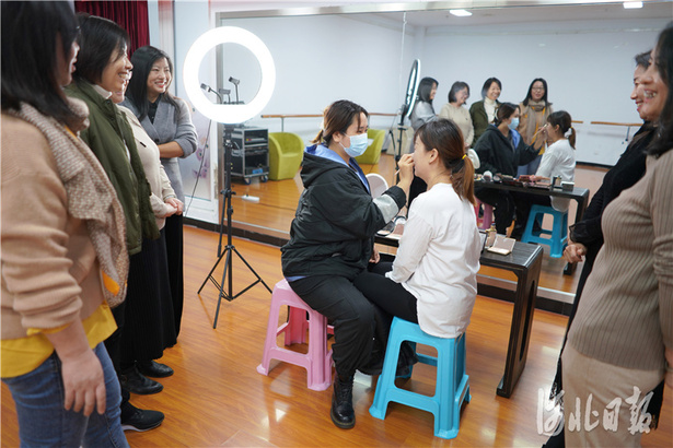 河北内丘：公共文化惠民生