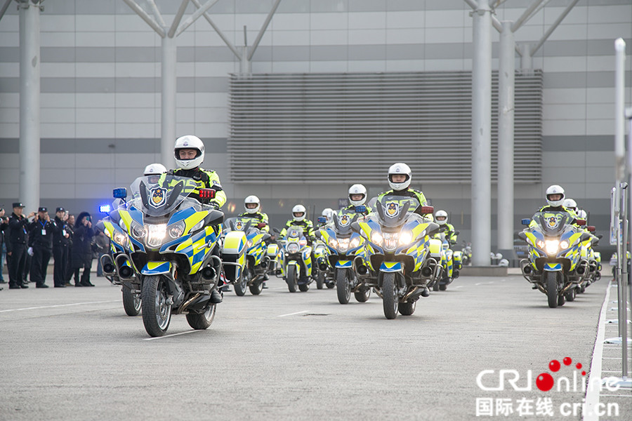 无边栏【Cri专稿 图文】重庆警方举行“渝警骁骑”比武竞赛