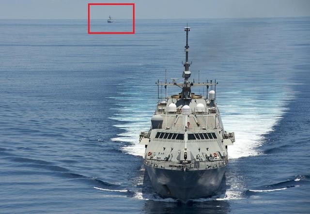 美军濒海舰驶近中国南威岛 解放军054A紧密监视