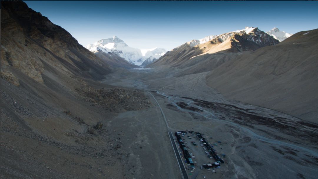 新华社记者 普布扎西 摄她说从定日县加乌拉山口到珠峰大本营原来是60