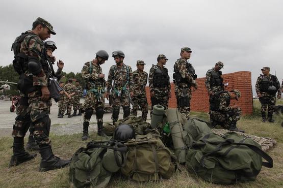 美軍在尼泊爾賑災直升機墜毀 8名遇難者遺體均已找到