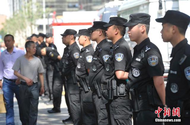 “河南农妇太原非正常死亡案”涉案警方人员开庭受审