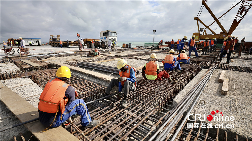 图片默认标题_fororder_2019-03-23 中国交建肯尼亚拉穆港项目2