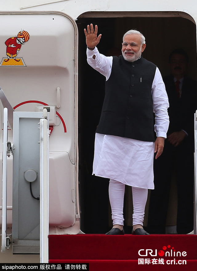 印度總理莫迪抵達韓國進行國事訪問 受到熱情迎接