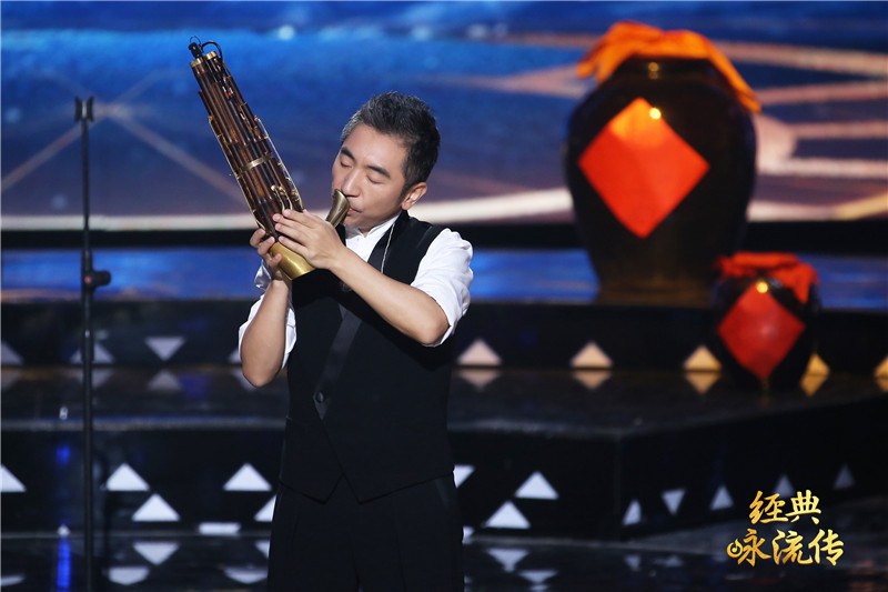 吴彤陈伟伦吴彤用古老乐器演绎壮志英雄   碰!