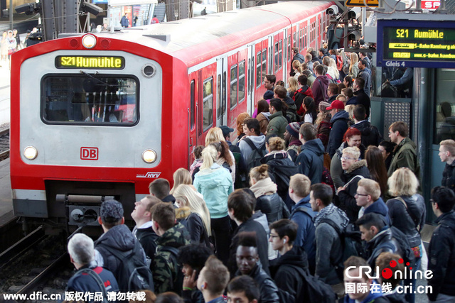 德國鐵路公司爆發新一輪大罷工 旅客出行受阻