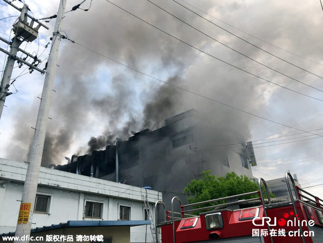 韓國大邱一家服裝工廠四層樓建築失火