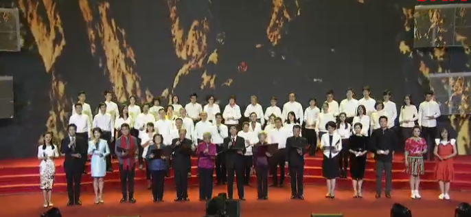 集体合诵《黄河颂》。_fororder_微信截图_20181223154631