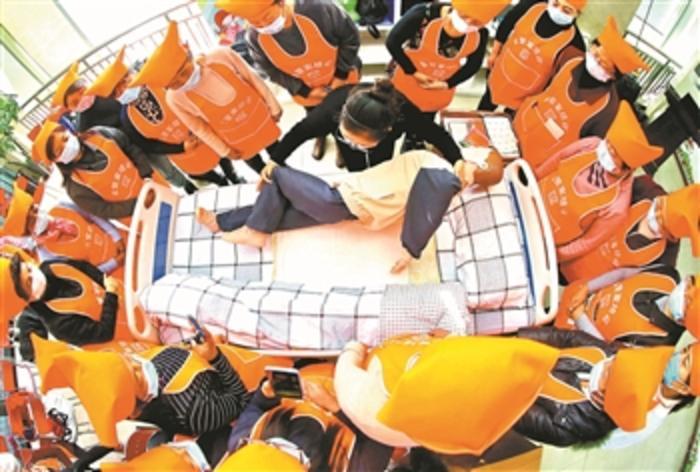 家政培訓促就業